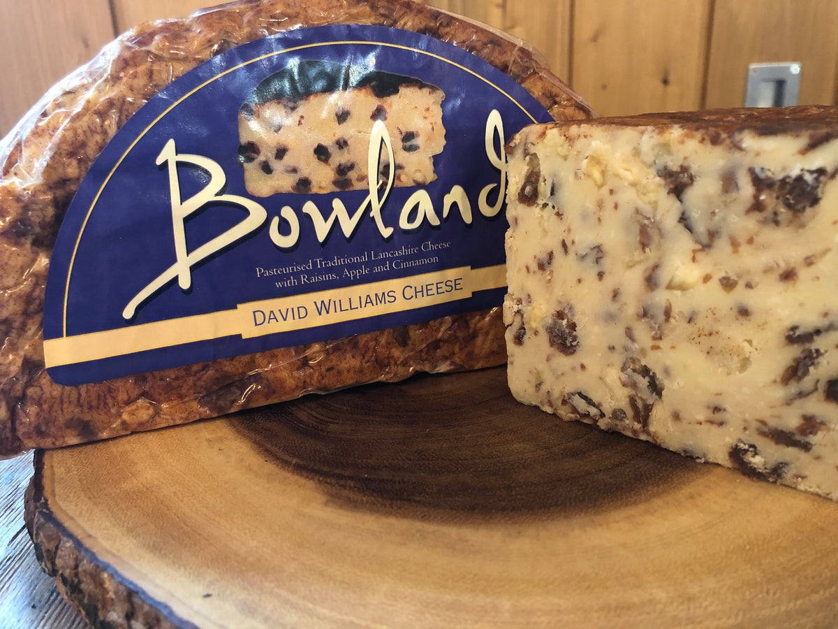 “Bowland” Lancashire cheese with apple, raisin & cinnamon Pickles of