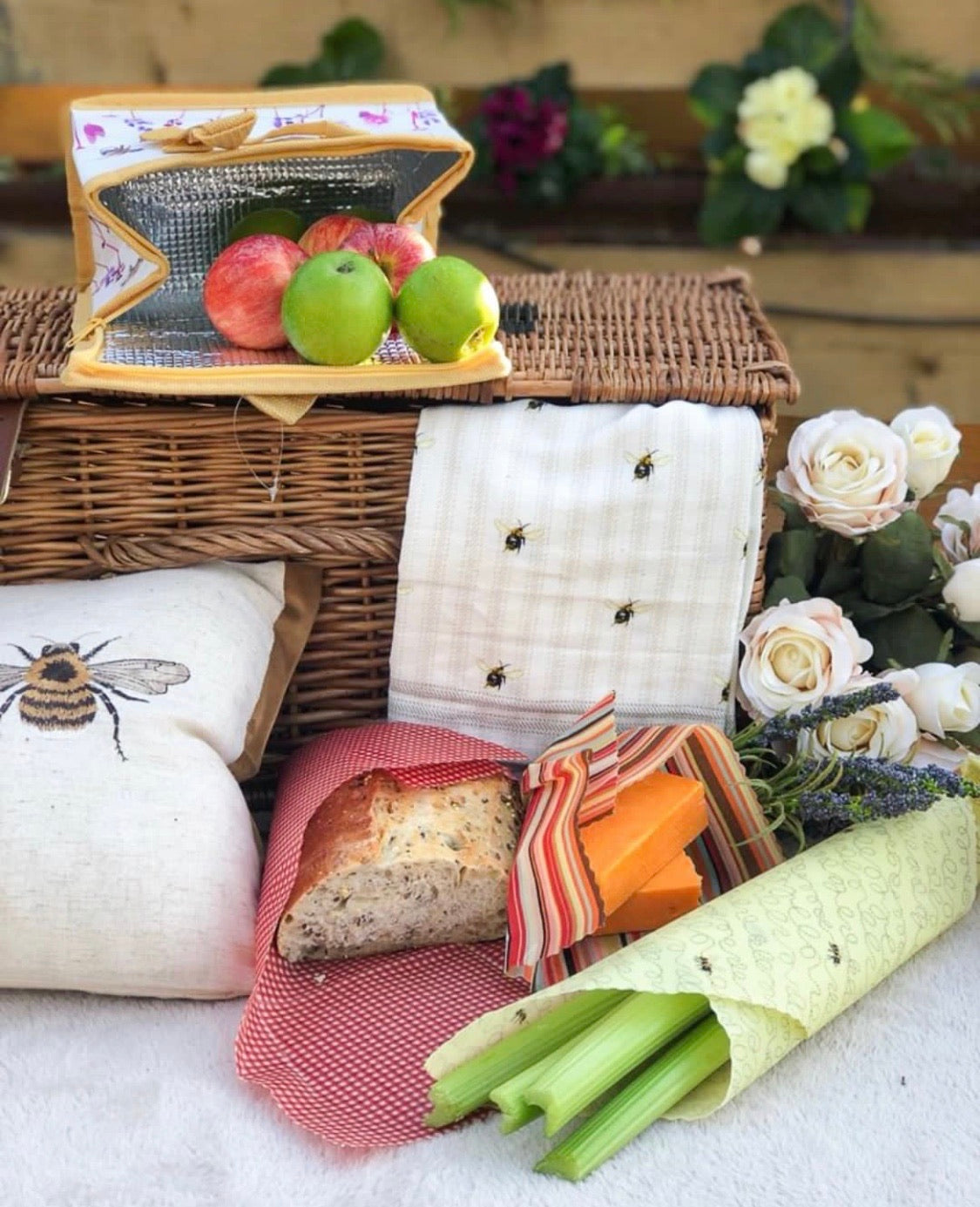 Beeswax cheese/food wraps